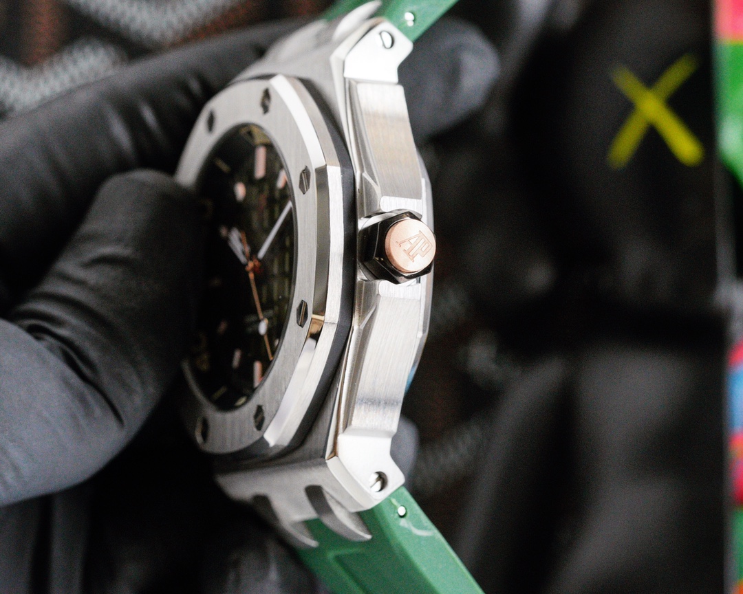 Audemars Piguet Royal Oak Offshore 15720ST.OO.A052CA.01avocado